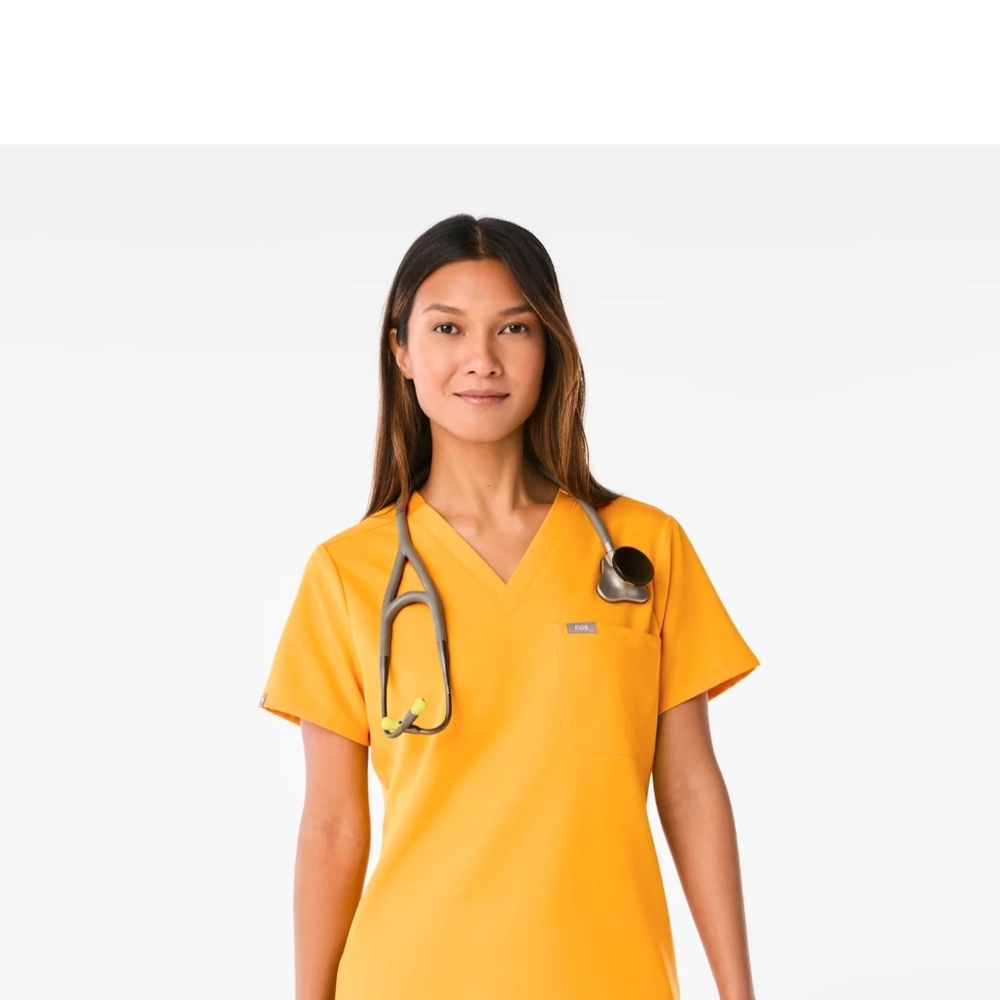 BNWT Figs womens Catarina one pocket top size Small in Emergency Yellow